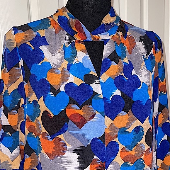 Sicheng Lisha Tops - Silk Abstract Heart Print Blouse